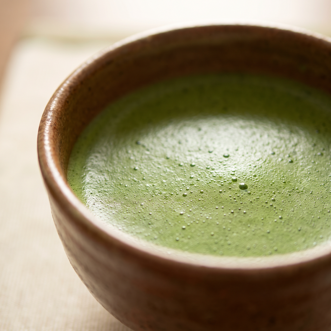 Mousse de matcha en gros plan